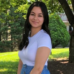 Meet your Posher, Andrea